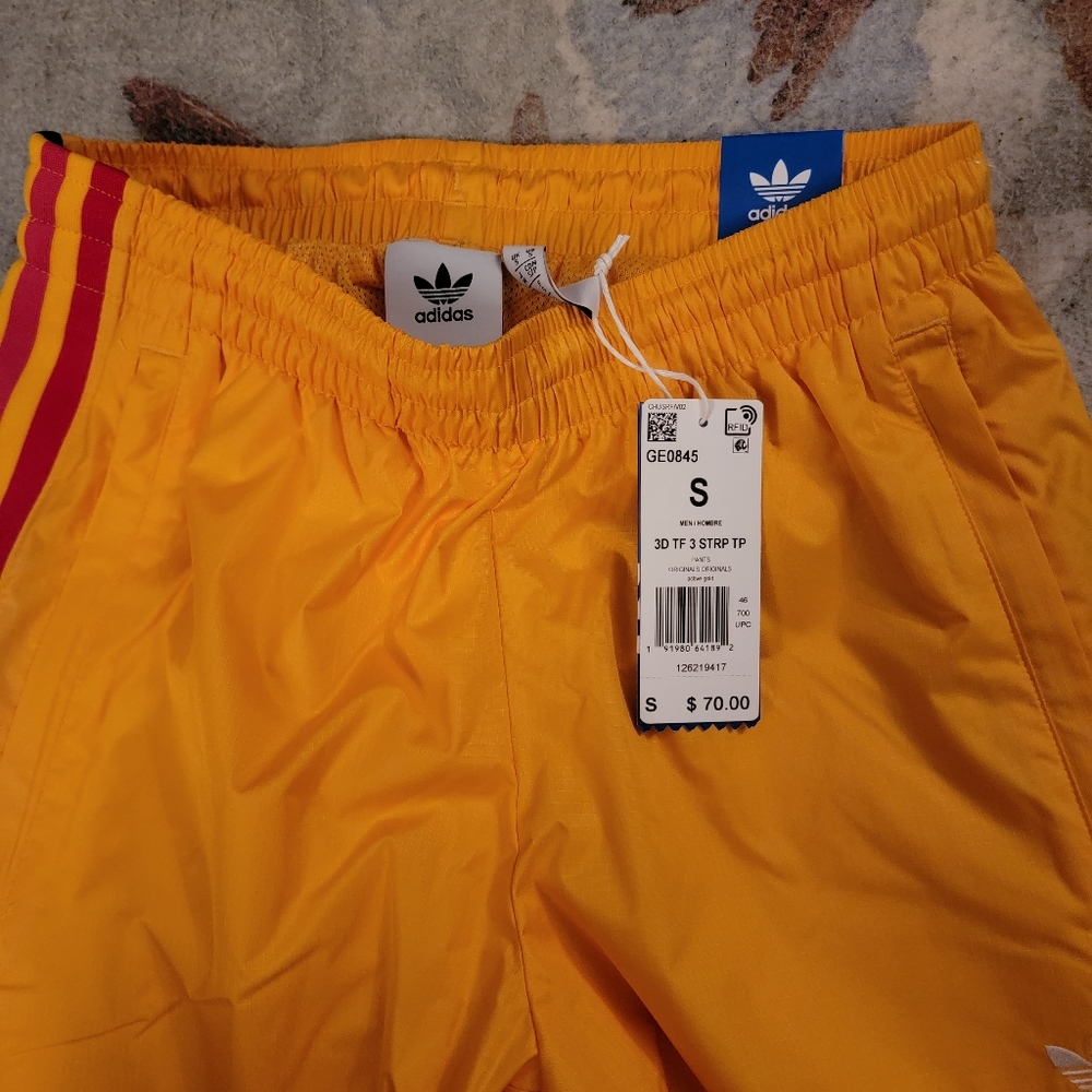 Adidas pants - Picture 4 of 13